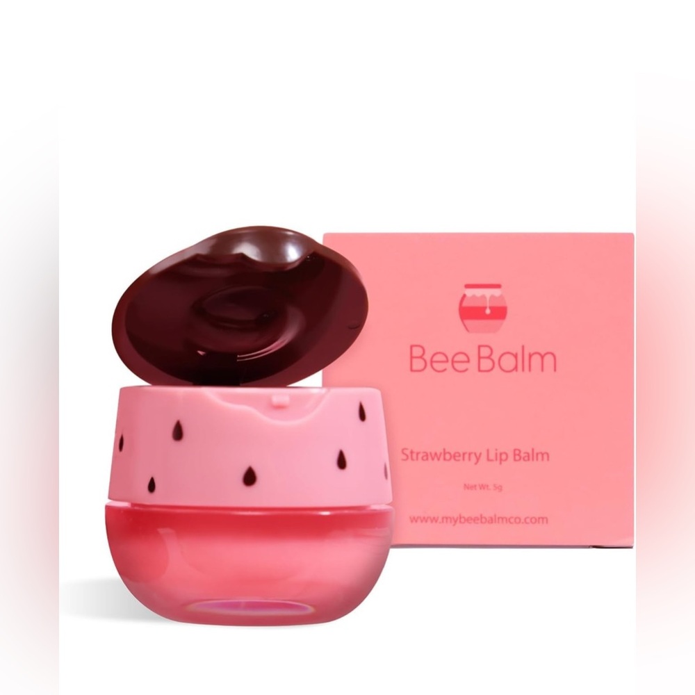 ❤️New Bee Balm Strawberry Lip Balm